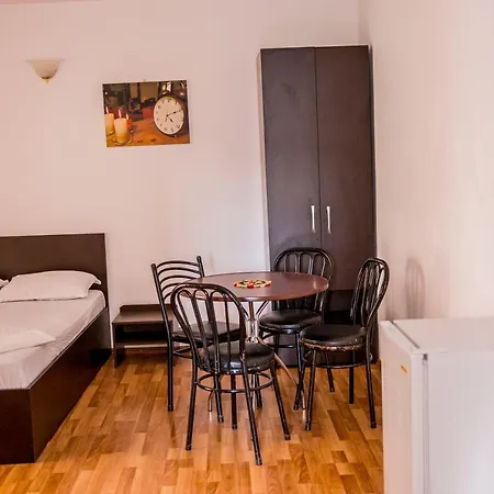 בית הארחה Casa Raul 3*