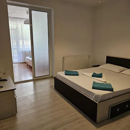 Casa Raul אפורי נורד