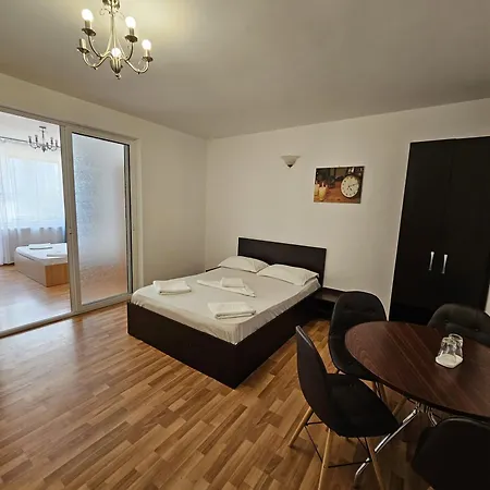 Casa Raul אפורי נורד