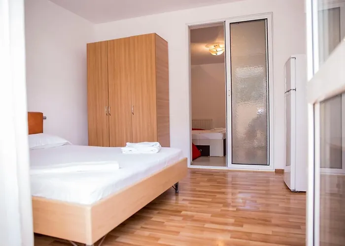 Pensiune Casa Raul 3*